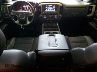 2015 GMC Sierra 1500 Denali z VIN 3GTU2WEC1FG475582, wystawiony jako Copart lot #55149415 z przebiegiem 79 350 mil mil oraz Czysty tytuł • Clean title. Historia ofert i sprzedaży dostępna na DreamBid. Obrazek 8.