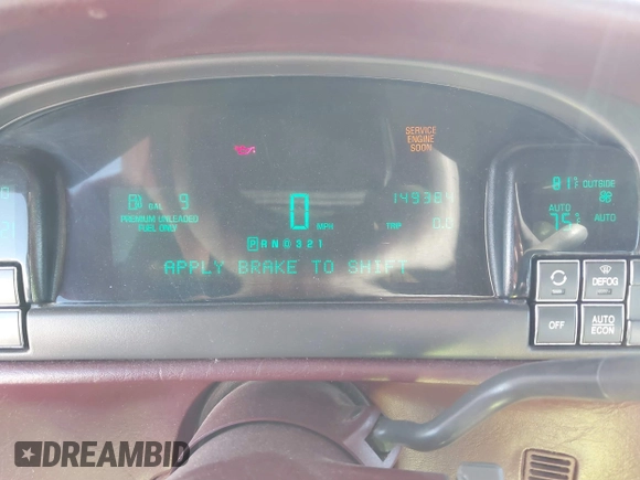 1998 Cadillac DeVille z VIN 1G6KD54Y8WU713369, wystawiony jako IAAI lot #41740945 z przebiegiem 149 384 mil mil oraz . Historia ofert i sprzedaży dostępna na DreamBid. Obrazek 7.