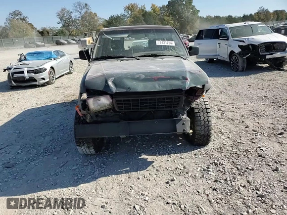 2000 Isuzu Trooper S with VIN JACDJ58X2Y7J11793, listed as a Copart auction lot 77431754 with 214,854 mi miles and Clean title. Bid and sale history available at DreamBid. Image 12.