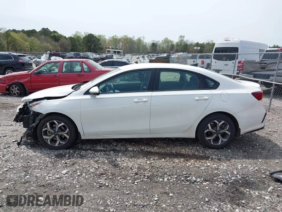 2021 Kia Forte FE z VIN 3KPF24AD5ME335331, wystawiony jako IAAI lot #41926109 z przebiegiem 87 354 mil mil oraz . Historia ofert i sprzedaży dostępna na DreamBid. Obrazek 15.