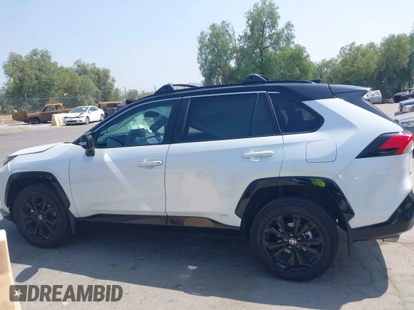2023 Toyota RAV4 Hybrid XSE с VIN 4T3E6RFV0PU138218, выставлен на аукционе IAAI как лот 42181731 с пробегом 23 999 миль миль и . История ставок и продаж доступна на DreamBid. Изображение 14.