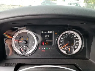 2017 Ram 1500 Express z VIN 1C6RR7FT7HS690036, wystawiony jako Copart lot #55170375 z przebiegiem 56 965 mil mil oraz Szkoda całkowita • Salvage title. Historia ofert i sprzedaży dostępna na DreamBid. Obrazek 9.