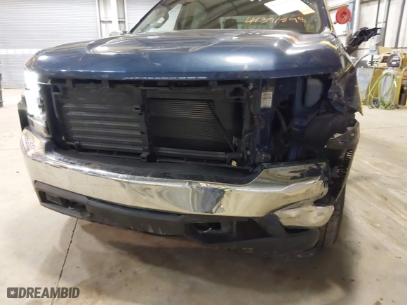 2019 Chevrolet Silverado 1500 LT with VIN 1GCUYDED9KZ121072, listed as a IAAI auction lot 41391898 with 94,456 mi miles. Bid and sale history available at carsss.com. Image 6.