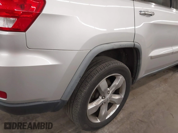 2012 Jeep Grand Cherokee Limited with VIN 1C4RJEBT0CC206480, listed as a IAAI auction lot 41902135 with 182,988 mi miles. Bid and sale history available at carsss.com. Image 6.