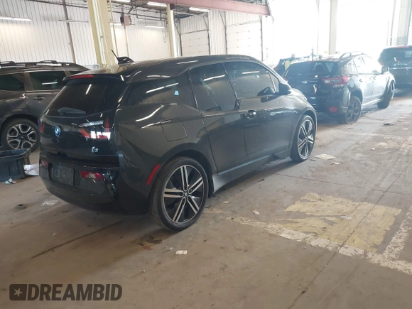 2015 BMW i3 z VIN WBY1Z2C5XFV556131, wystawiony jako IAAI lot #42050070 z przebiegiem 60 889 mil mil oraz . Historia ofert i sprzedaży dostępna na DreamBid. Obrazek 4.