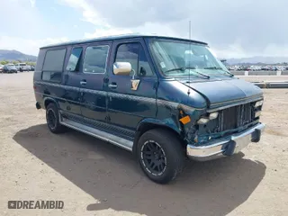 1995 Chevrolet Chevy Van with VIN 1GBEG25K8SF251943, listed as a IAAI auction lot 41954362 with 198,371 mi miles. Bid and sale history available at carsss.com. Image 1.