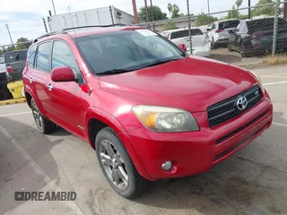 2008 Toyota RAV4 Sport with VIN JTMZK32V585017192, listed as a IAAI auction lot 42673654 with 158,494 mi miles and . Bid and sale history available at DreamBid. Image 1.