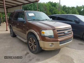2011 Ford Expedition XLT z VIN 1FMJU1H57BEF12130, wystawiony jako IAAI lot #42352392 z przebiegiem 143 475 mil mil oraz . Historia ofert i sprzedaży dostępna na DreamBid. Obrazek 1.