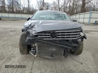 2019 Volkswagen Passat Wolfsburg Edition z VIN 1VWLA7A38KC005411, wystawiony jako Copart lot #52876005 z przebiegiem 82 144 mil mil oraz Szkoda całkowita • Salvage title. Historia ofert i sprzedaży dostępna na DreamBid. Obrazek 5.