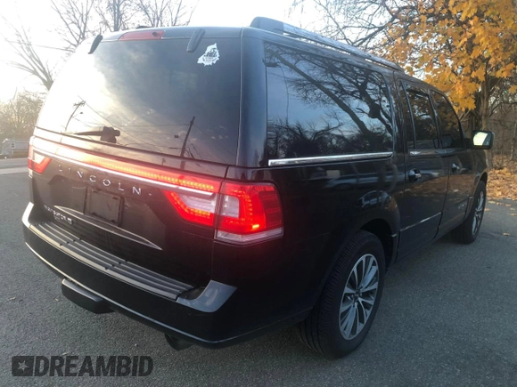 2017 Lincoln Navigator Select z VIN 5LMJJ3JT7HEL07796, wystawiony jako Copart lot #83120394 z przebiegiem 371 679 mil mil oraz Czysty tytuł • Clean title. Historia ofert i sprzedaży dostępna na DreamBid. Obrazek 3.