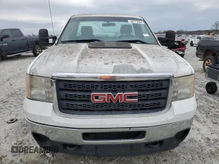 2014 GMC Sierra 1500 with VIN 1GT01ZC88EF185972, listed as a Copart auction lot 44773564 with 369,968 mi miles and Salvage Title. Bid and sale history available at DreamBid. Image 5.
