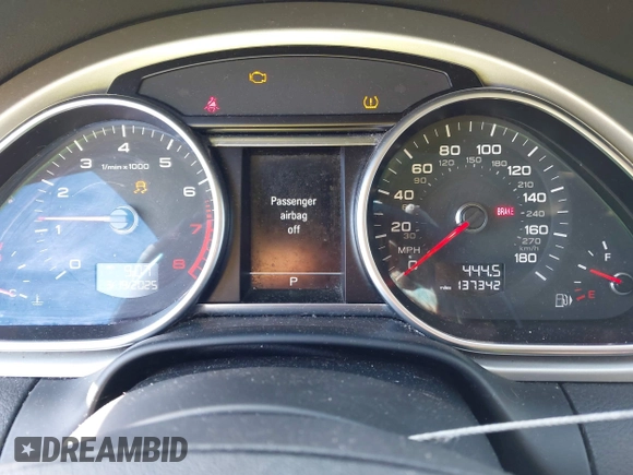 2015 Audi Q7 S line Prestige с VIN WA1DGAFE8FD023141, выставлен на аукционе IAAI как лот 41785659 с пробегом 137 342 миль миль и . История ставок и продаж доступна на DreamBid. Изображение 7.