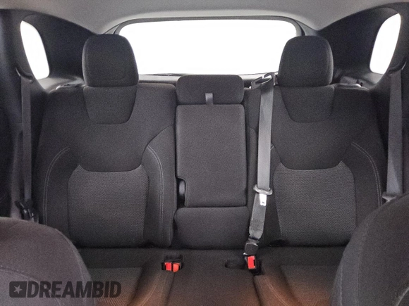 2021 Jeep Cherokee Latitude с VIN 1C4PJLCBXMD168897, выставлен на аукционе Copart как лот 61011115 с пробегом 62 400 миль миль и Чистый • Clean title. История ставок и продаж доступна на DreamBid. Изображение 10.