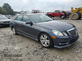 2013 Mercedes-Benz E-Class E 350 Luxury BlueTEC with VIN WDDHF2EB7DA712017, listed as a Copart auction lot 72958924 with 160,948 mi miles and Clean Title. Bid and sale history available at carsss.com. Image 4.