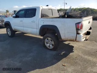 2020 Toyota Tacoma 4WD SR5 with VIN 3TMCZ5AN1LM320696, listed as a Copart auction lot 47607955 with 28,957 mi miles and Clean Title. Bid and sale history available at carsss.com. Image 2.