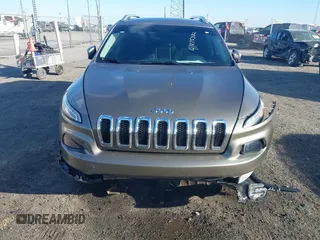 2018 Jeep Cherokee Latitude Plus with VIN 1C4PJMLB7JD576453, listed as a IAAI auction lot 41875382 with 81,298 mi miles. Bid and sale history available at carsss.com. Image 6.