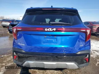 2025 Kia Seltos S with VIN KNDEUCAA9S7696323, listed as a Copart auction lot 46480175 with 6,061 mi miles and Salvage Title. Bid and sale history available at carsss.com. Image 6.