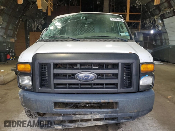 2013 Ford Econoline Cargo Commercial z VIN 1FTNE2EL7DDA00050, wystawiony jako Copart lot #58330445 z przebiegiem 166 206 mil mil oraz Szkoda całkowita • Salvage title. Historia ofert i sprzedaży dostępna na DreamBid. Obrazek 5.