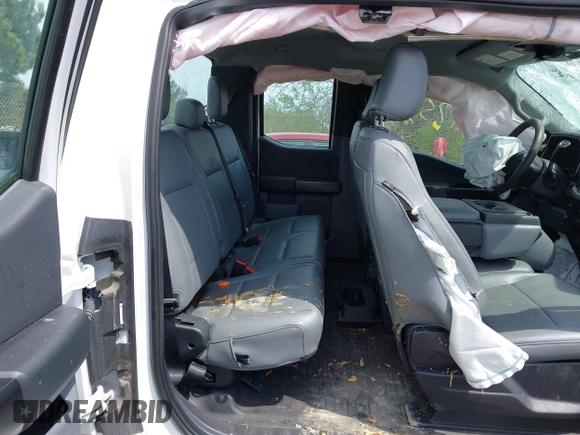 2022 Ford F-150 XL z VIN 1FTEX1EB8NKF26762, wystawiony jako IAAI lot #42217335 z przebiegiem 40 226 mil mil oraz . Historia ofert i sprzedaży dostępna na DreamBid. Obrazek 8.
