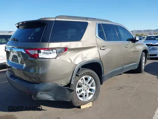 2020 Chevrolet Traverse LT Cloth with VIN 1GNERGKW7LJ112127, listed as a IAAI auction lot 41836681 with 98,575 mi miles. Bid and sale history available at carsss.com. Image 4.