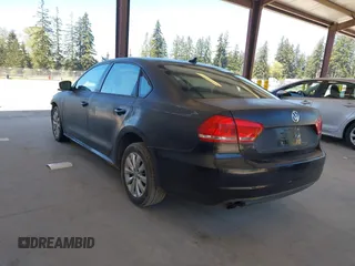 2015 Volkswagen Passat 1.8T Limited Edition with VIN 1VWAT7A36FC054484, listed as a IAAI auction lot 42078125 with 119,550 mi miles. Bid and sale history available at carsss.com. Image 3.