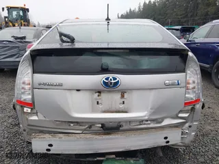 2013 Toyota Prius Plug-In with VIN JTDKN3DP0D3046032, listed as a IAAI auction lot 41471986 with 112,382 mi miles. Bid and sale history available at carsss.com. Image 17.