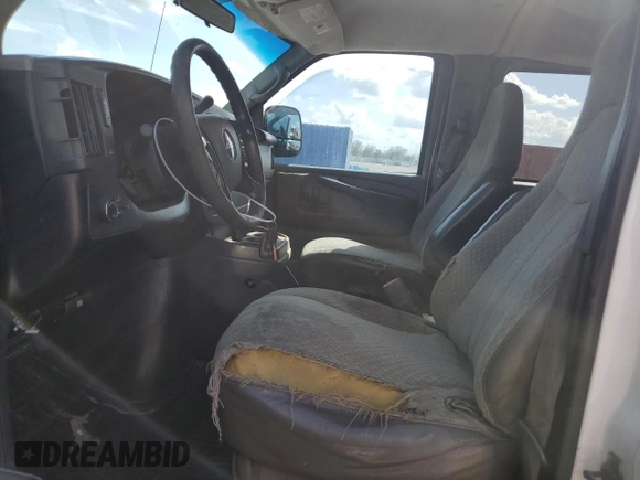 2008 Chevrolet Express Passenger with VIN 1GAHG39KX81165573, listed as a Copart auction lot 84707104 with 367,543 mi miles and Non repairable. Bid and sale history available at DreamBid. Image 7.
