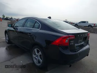 2012 Volvo S60 T5 with VIN YV1622FS6C2123121, listed as a IAAI auction lot 41912010 with 130,294 mi miles. Bid and sale history available at carsss.com. Image 3.