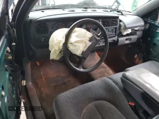 1998 Dodge Dakota SLT with VIN 1B7GL22Y9WS688713, listed as a Copart auction lot 44952955 with 106,102 mi miles and Salvage Title. Bid and sale history available at carsss.com. Image 8.
