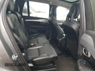 2018 Volvo XC90 Momentum z VIN YV4102PKXJ1361851, wystawiony jako Copart lot #82189234 z przebiegiem Nie podano mil oraz Szkoda całkowita • Salvage title. Historia ofert i sprzedaży dostępna na DreamBid. Obrazek 10.