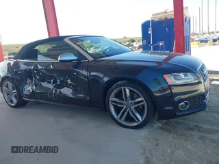 2012 Audi S5 Premium Plus z VIN WAUCGAFH9CN007433, wystawiony jako IAAI lot #41250787 z przebiegiem 107 140 mil mil oraz . Historia ofert i sprzedaży dostępna na DreamBid. Obrazek 13.
