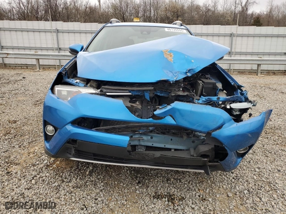 2018 Toyota RAV4 XLE with VIN JTMWFREV2JJ736774, listed as a Copart auction lot 46135555 with 94,930 mi miles and Salvage Title. Bid and sale history available at carsss.com. Image 5.