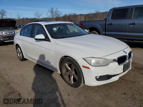 2013 BMW 3 Series 328i with VIN WBA3C1G5XDNR45104, listed as a Copart auction lot 88177045 with 138,283 mi miles and Clean Title. Bid and sale history available at carsss.com. Image 4.