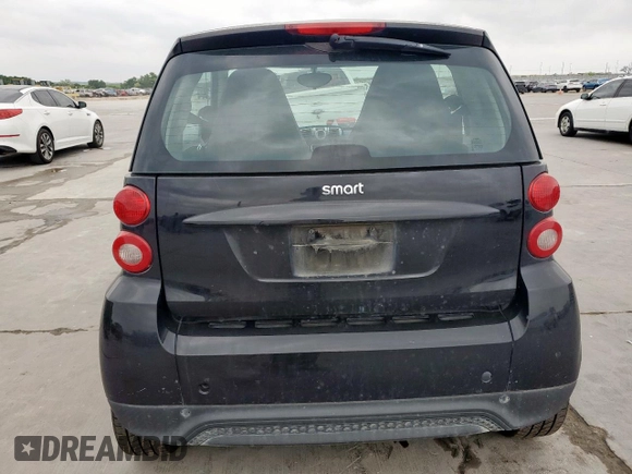 2015 Smart fortwo Passion z VIN WMEEJ3BA8FK789118, wystawiony jako Copart lot #53820815 z przebiegiem 152 487 mil mil oraz Tytuł czysty. Historia ofert i sprzedaży dostępna na DreamBid. Obrazek 6.