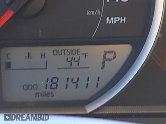 2013 Toyota RAV4 LE with VIN JTMZFREV5D5015987, listed as a IAAI auction lot 41406133 with 188,411 mi miles. Bid and sale history available at carsss.com. Image 15.