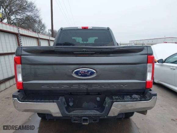 2019 Ford Super Duty F-250 SRW XL with VIN 1FT7W2B60KED51832, listed as a IAAI auction lot 41620118 with 76,348 mi miles. Bid and sale history available at carsss.com. Image 21.