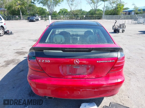 2002 Mercedes-Benz C 230/260/280/320 with VIN WDBRN47J52A224536, listed as a IAAI auction lot 42123771 with 105,316 mi miles and . Bid and sale history available at DreamBid. Image 16.