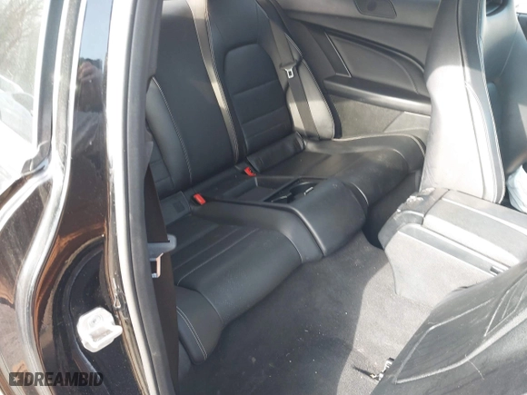 2013 Mercedes-Benz C-Class C 250 with VIN WDDGJ4HB2DG074824, listed as a IAAI auction lot 41095296 with 178,561 mi miles. Bid and sale history available at carsss.com. Image 8.