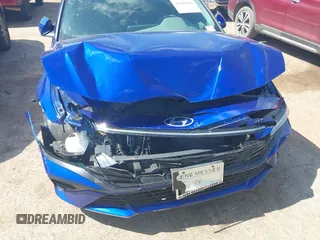 2024 Hyundai Elantra SEL z VIN KMHLS4DG3RU727771, wystawiony jako IAAI lot #42491600 z przebiegiem 5 510 mil mil oraz . Historia ofert i sprzedaży dostępna na DreamBid. Obrazek 6.