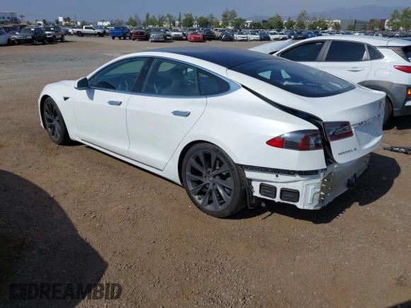 2018 Tesla Model S 75D с VIN 5YJSA1E27JF241451, выставлен на аукционе IAAI как лот 42374353 с пробегом 76 543 миль миль и . История ставок и продаж доступна на DreamBid. Изображение 3.