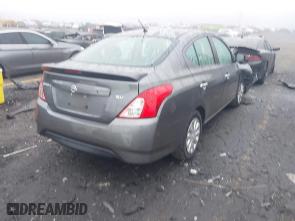 2018 Nissan Versa SV with VIN 3N1CN7AP8JL801740, listed as a IAAI auction lot 40832043 with 171,497 mi miles. Bid and sale history available at carsss.com. Image 4.