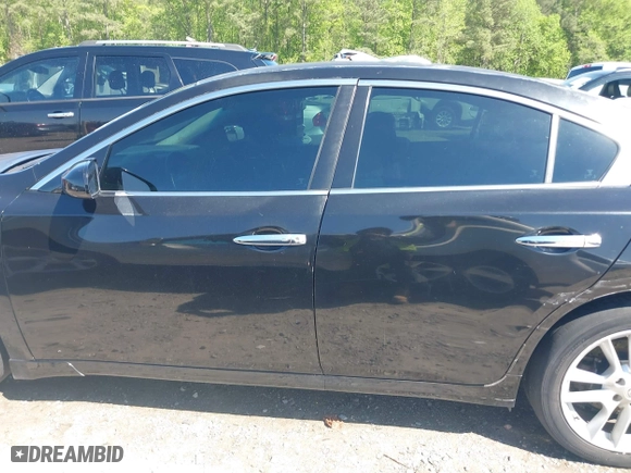 2009 Nissan Maxima 3.5 SV w/Sport Pkg with VIN 1N4AA51E79C859905, listed as a IAAI auction lot 41972817 with 157,263 mi miles. Bid and sale history available at carsss.com. Image 14.