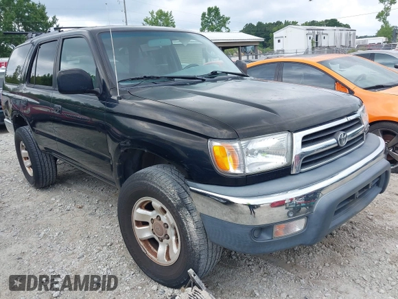 2000 Toyota 4Runner SR5 z VIN JT3HN86RXY0308057, wystawiony jako IAAI lot #42388038 z przebiegiem 261 007 mil mil oraz . Historia ofert i sprzedaży dostępna na DreamBid. Obrazek 6.
