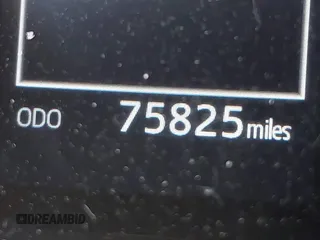 2020 Toyota Camry SE z VIN 4T1G11AK8LU335338, wystawiony jako IAAI lot #41908752 z przebiegiem 75 825 mil mil oraz . Historia ofert i sprzedaży dostępna na DreamBid. Obrazek 15.