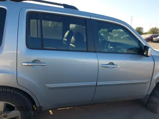 2011 Honda Pilot EX-L with VIN 5FNYF3H68BB020464, listed as a IAAI auction lot 41259261 with 223,069 mi miles and . Bid and sale history available at DreamBid. Image 13.