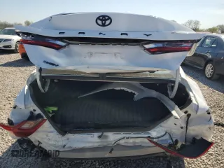 2025 Toyota Camry LE z VIN 4T1DAACK1SU046428, wystawiony jako Copart lot #53729635 z przebiegiem Nie podano mil oraz Szkoda całkowita • Salvage title. Historia ofert i sprzedaży dostępna na DreamBid. Obrazek 6.