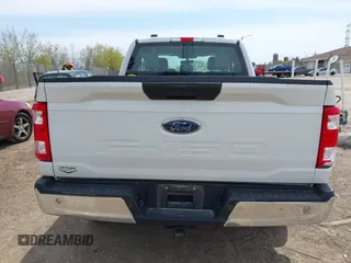 2022 Ford F-150 XL z VIN 1FTEX1EB8NKF26762, wystawiony jako IAAI lot #42217335 z przebiegiem 40 226 mil mil oraz . Historia ofert i sprzedaży dostępna na DreamBid. Obrazek 16.