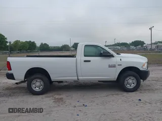 2018 Ram 2500 Tradesman с VIN 3C6MR5AJ8JG295963, выставлен на аукционе IAAI как лот 41781838 с пробегом 141 650 миль миль и . История ставок и продаж доступна на DreamBid. Изображение 13.