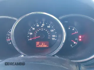 2013 Kia Sorento LX with VIN 5XYKT4A26DG368495, listed as a IAAI auction lot 41332267 with 226,386 mi miles. Bid and sale history available at carsss.com. Image 7.