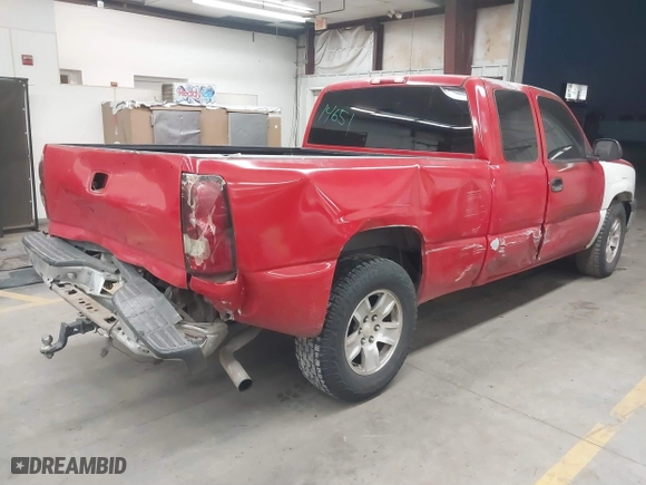 2004 Chevrolet Silverado 1500 Work Truck with VIN 1GCEC19X14Z201765, listed as a IAAI auction lot 41797614 with 300,991 mi miles. Bid and sale history available at carsss.com. Image 4.